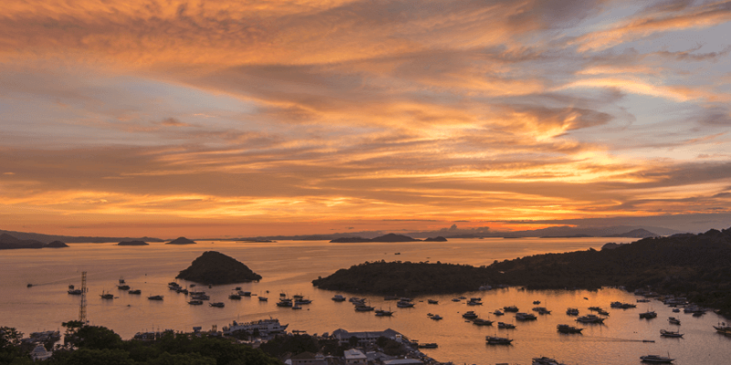 Labuan-Bajo-Sunset-from-Labuan-Bajo